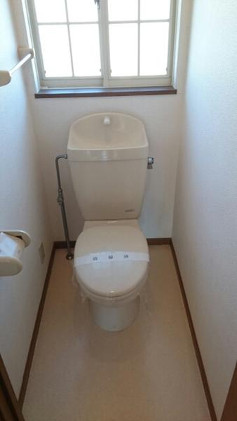 稲城市坂浜のアパート