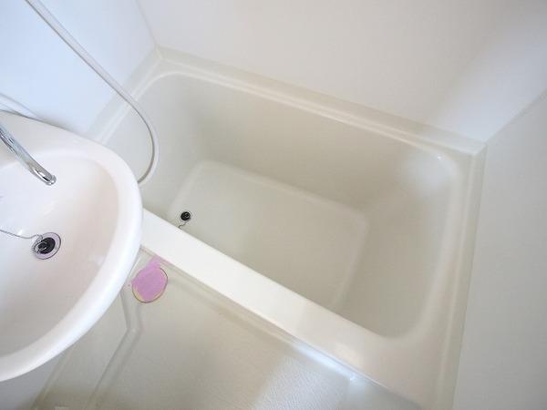 稲城市矢野口のアパート