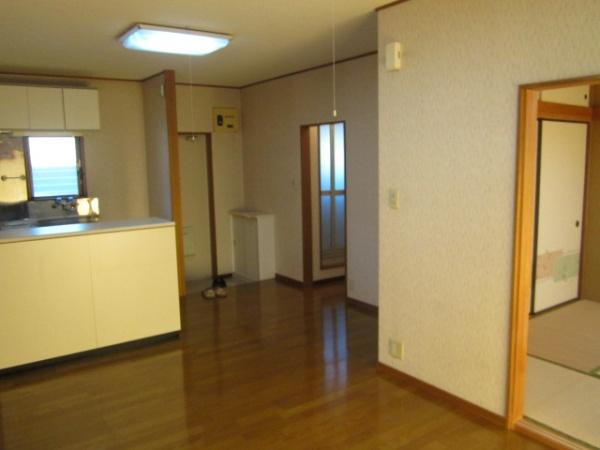 稲城市大丸のアパート