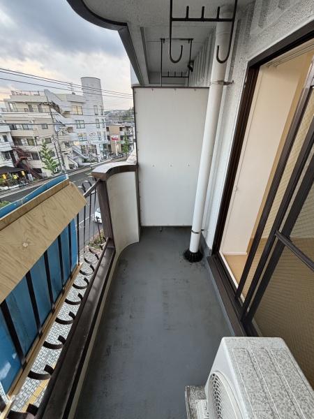 稲城市東長沼のマンション