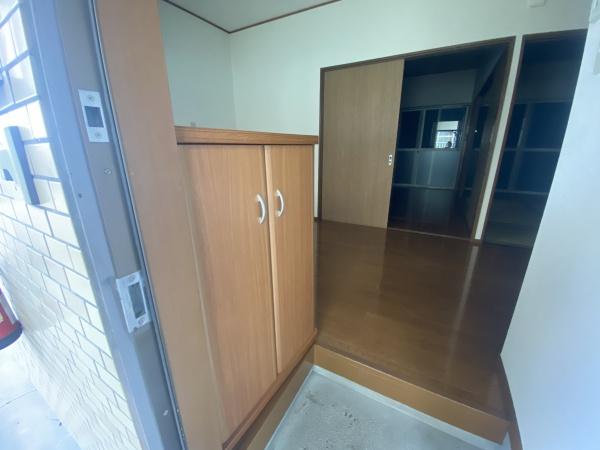 稲城市大丸のアパート