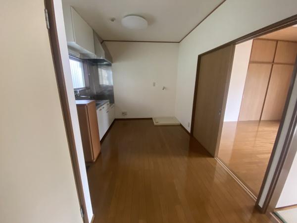 稲城市大丸のアパート