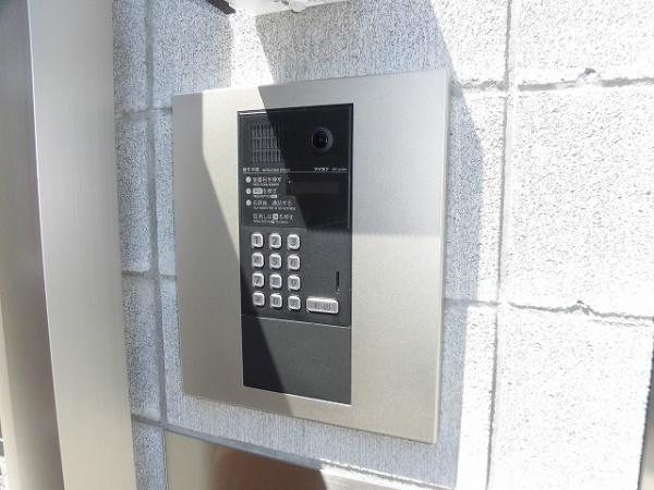 稲城市押立のアパート