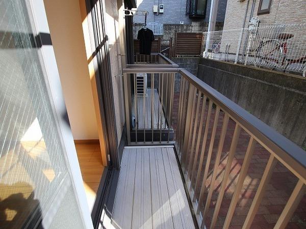 稲城市百村のアパート