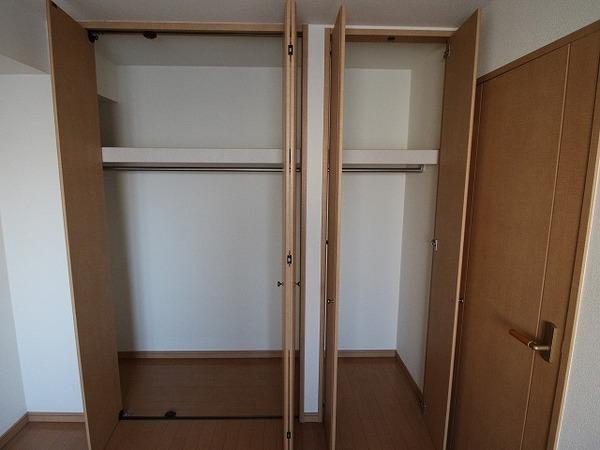 稲城市大丸のマンション