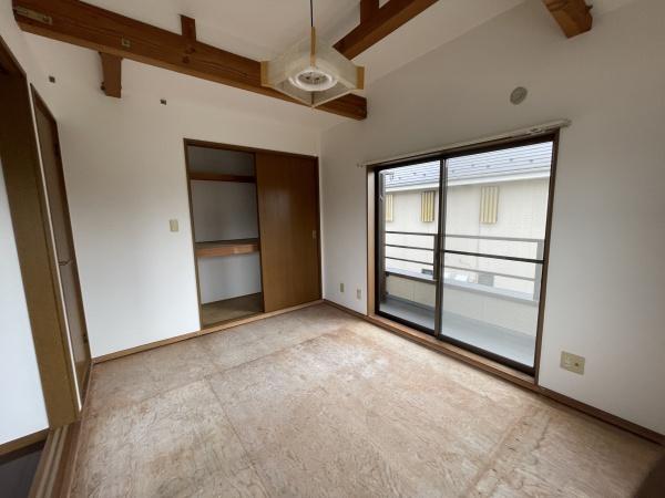 稲城市東長沼のテラスハウス