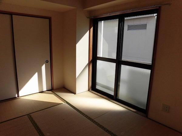 稲城市百村のマンション