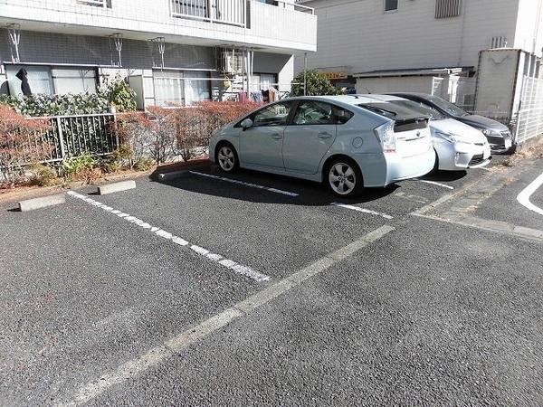 稲城市百村のマンション