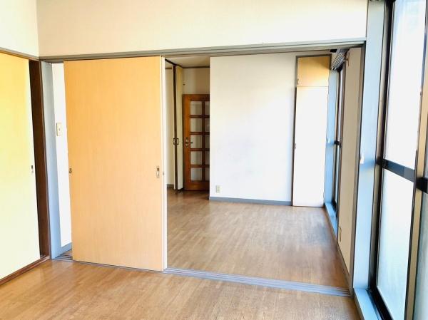 稲城市押立のアパート