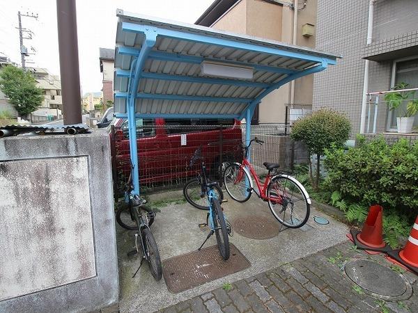 稲城市百村のマンション