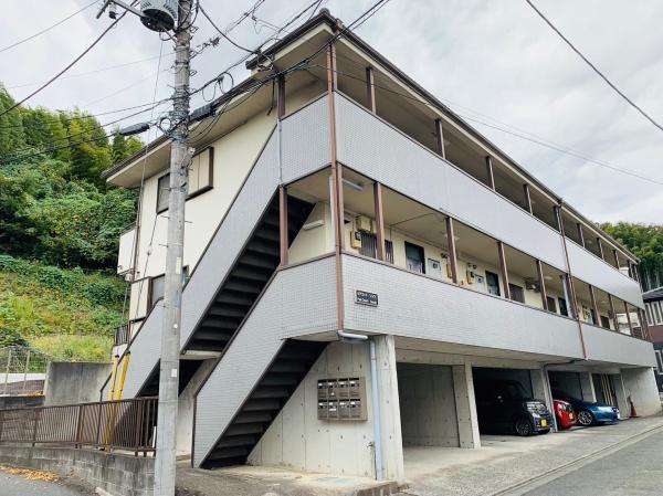稲城市大丸のアパート