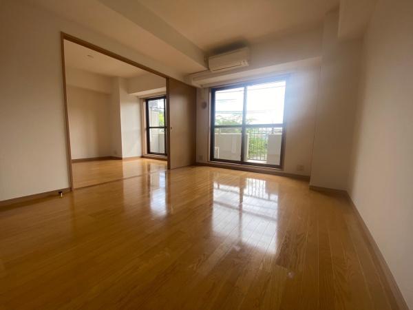 稲城市東長沼のマンション