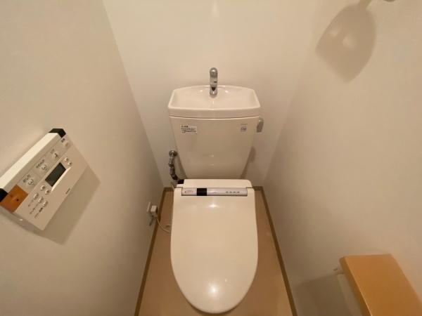 稲城市東長沼のマンション