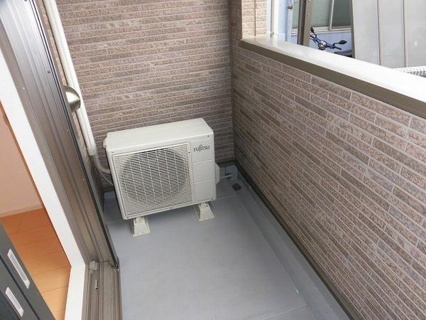 稲城市押立のアパート