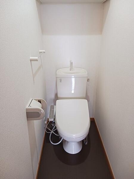 稲城市百村のアパート