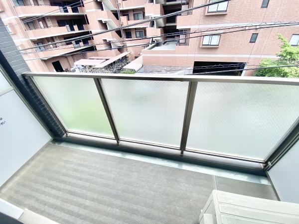 稲城市東長沼のマンション