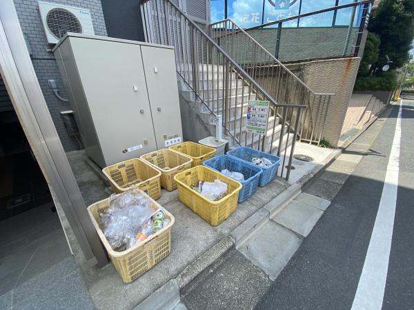 稲城市東長沼のマンション