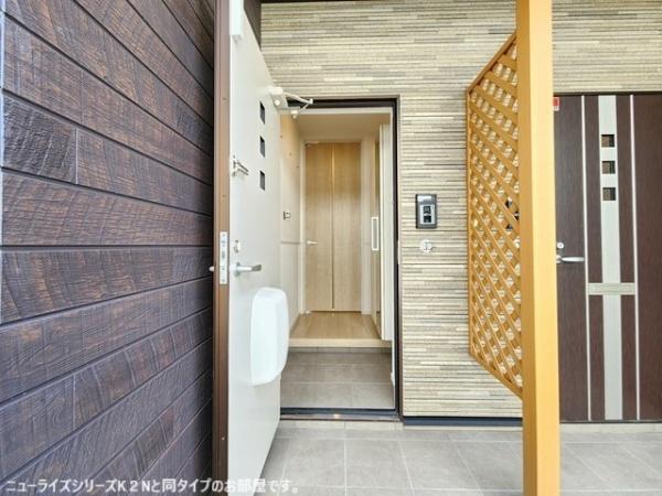 稲城市東長沼のアパート