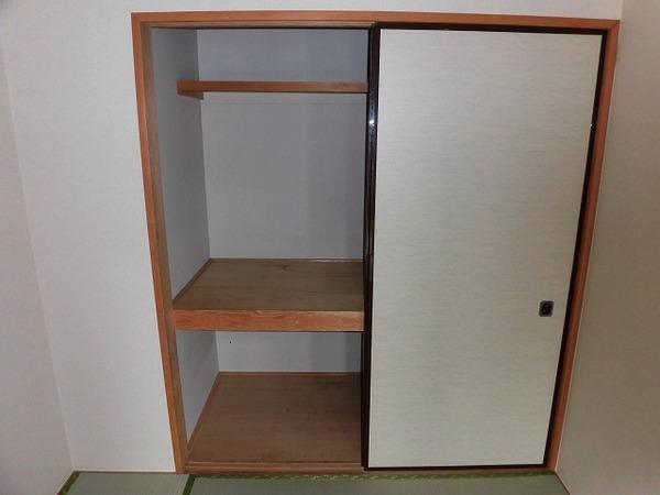 稲城市百村のマンション