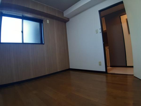 稲城市百村のマンション