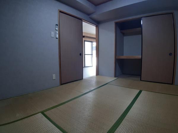 稲城市百村のマンション