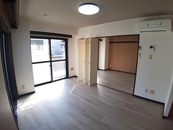 稲城市百村のマンション
