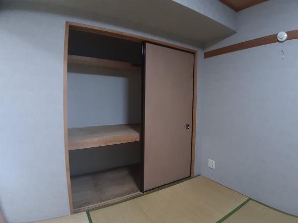 稲城市百村のマンション