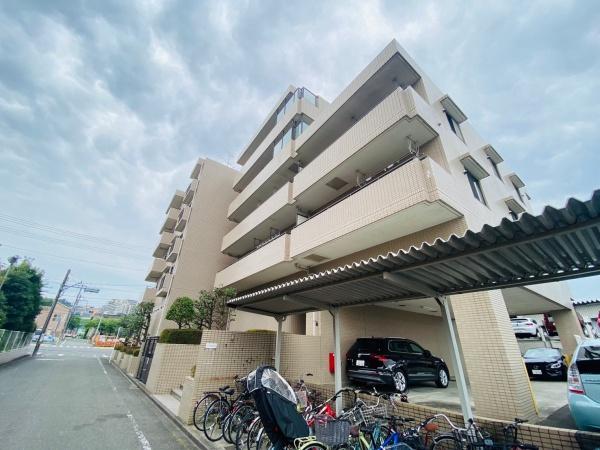 稲城市東長沼のマンション