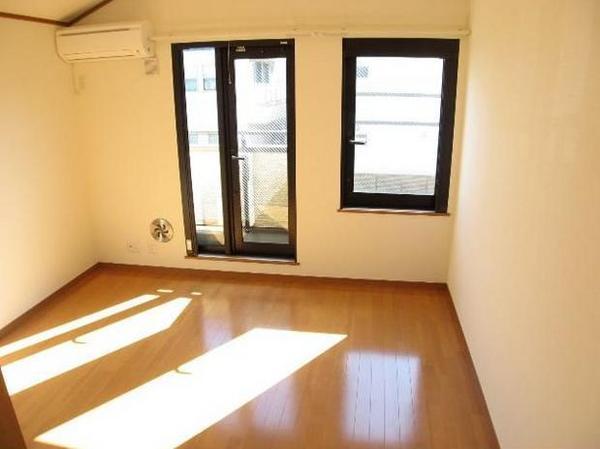 リバーサイド　レー