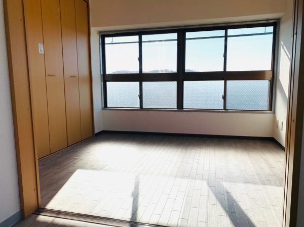 稲城市東長沼のマンション