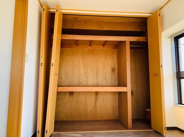 稲城市東長沼のマンション