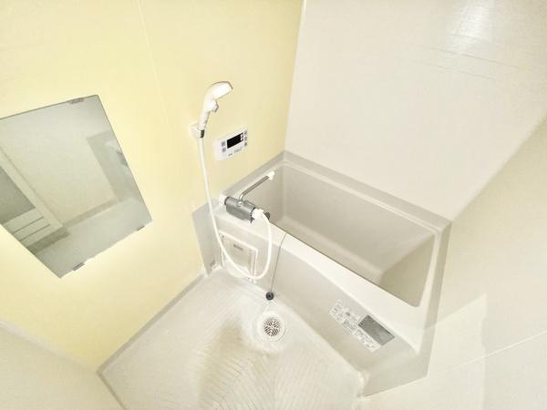 稲城市東長沼のアパート(バス)