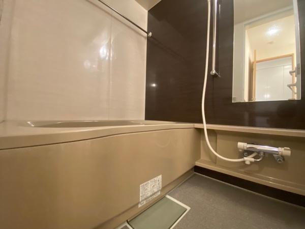 稲城市東長沼のマンション