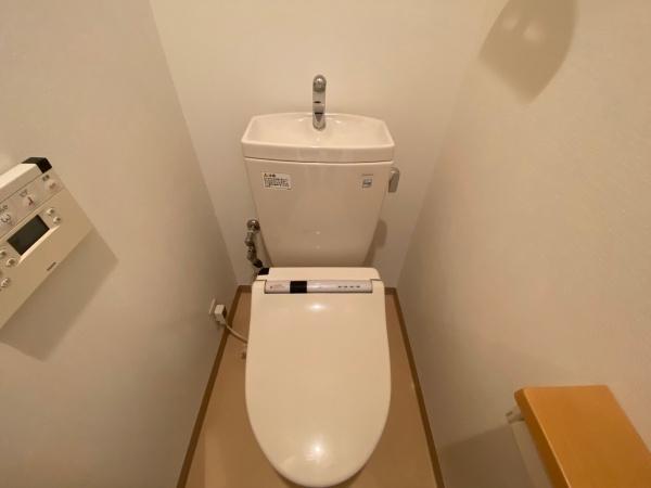 稲城市東長沼のマンション