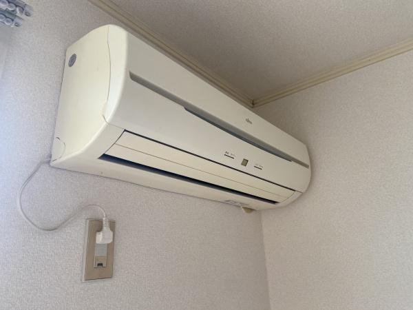 稲城市百村のアパート