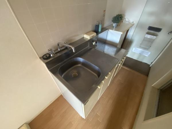 稲城市百村のアパート