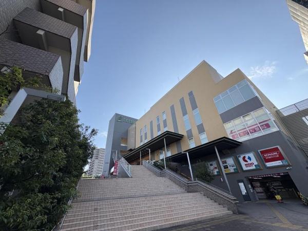 稲城市東長沼のマンション(京王ストア稲城店)