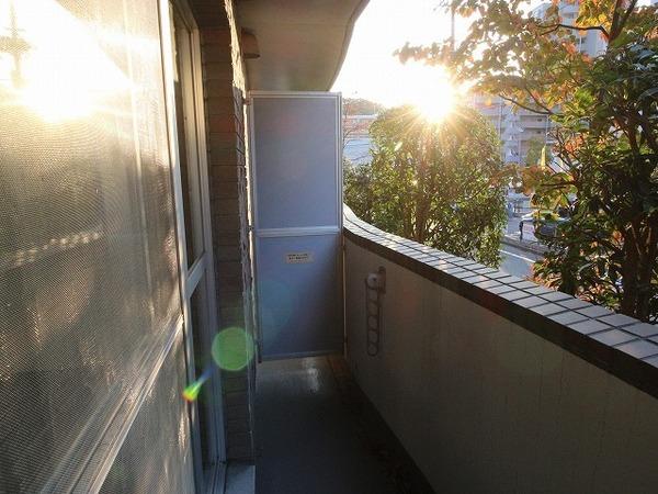 稲城市東長沼のマンション