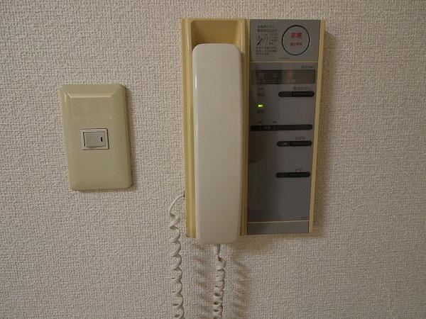 稲城市東長沼のマンション