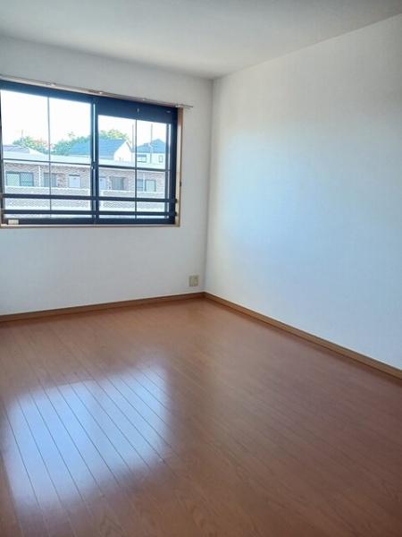 稲城市百村のマンション