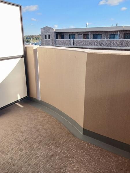 稲城市百村のマンション