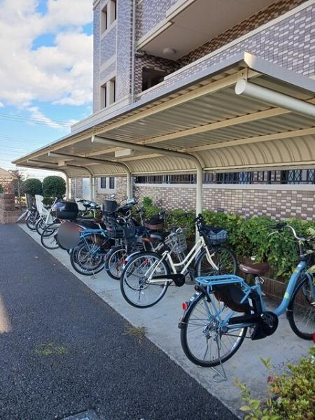 稲城市百村のマンション