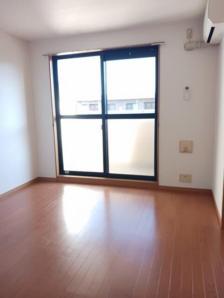 稲城市百村のマンション