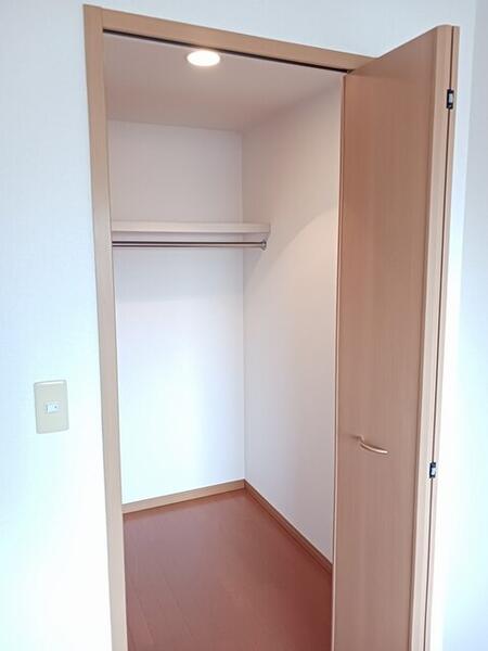 稲城市百村のマンション