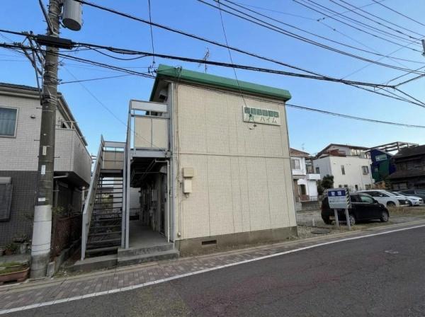 稲城市東長沼のアパート