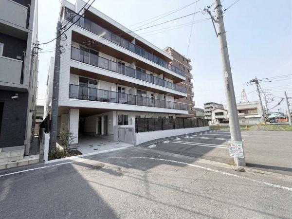 稲城市東長沼のマンション
