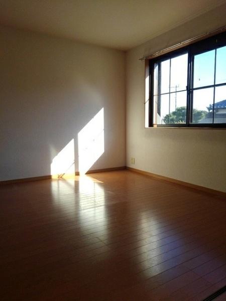 稲城市百村のマンション
