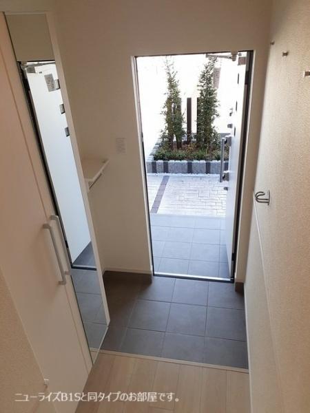 稲城市百村のアパート