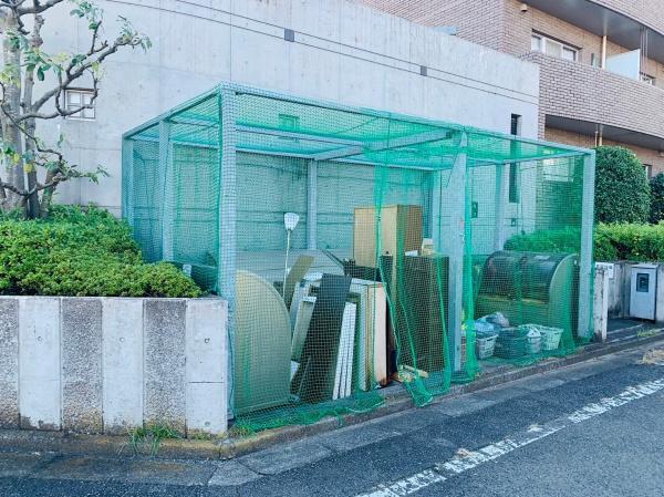 稲城市東長沼のマンション