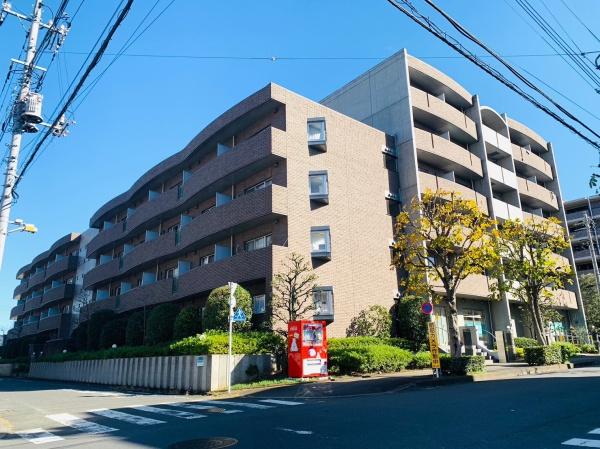 稲城市東長沼のマンション